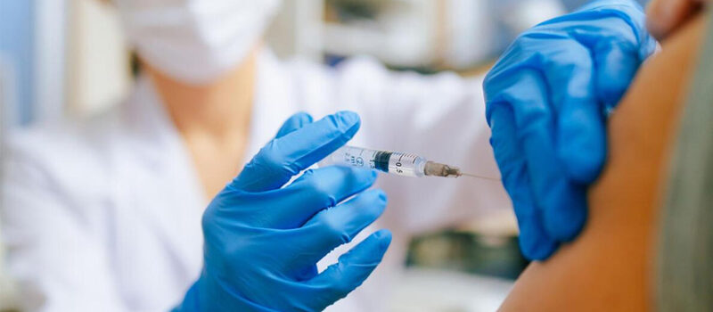 İngiltere’den Omicron aşısına onay