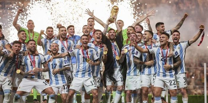 Nefesler tutuldu heyecan dorukta ve Arjantin dünya şampiyonu