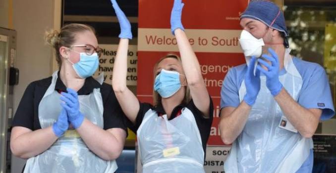 İngiltere’de peşpeşe grevler bukezde hemşireler greve gitti