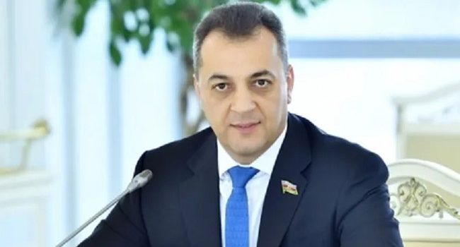 Vugar İsgandarov: “Rus barış güçlerinin büyük madenlerdeki yağma olaylarından haberdar olmaması mümkün değil…”